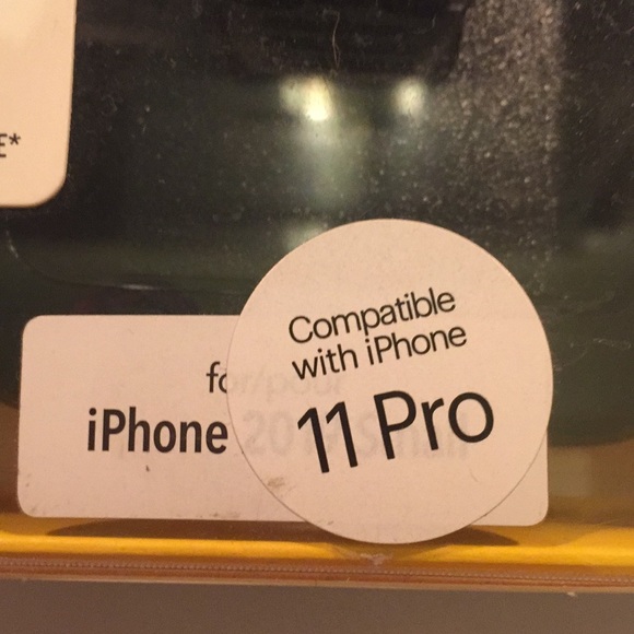 iPhone case bundle - Picture 5 of 7